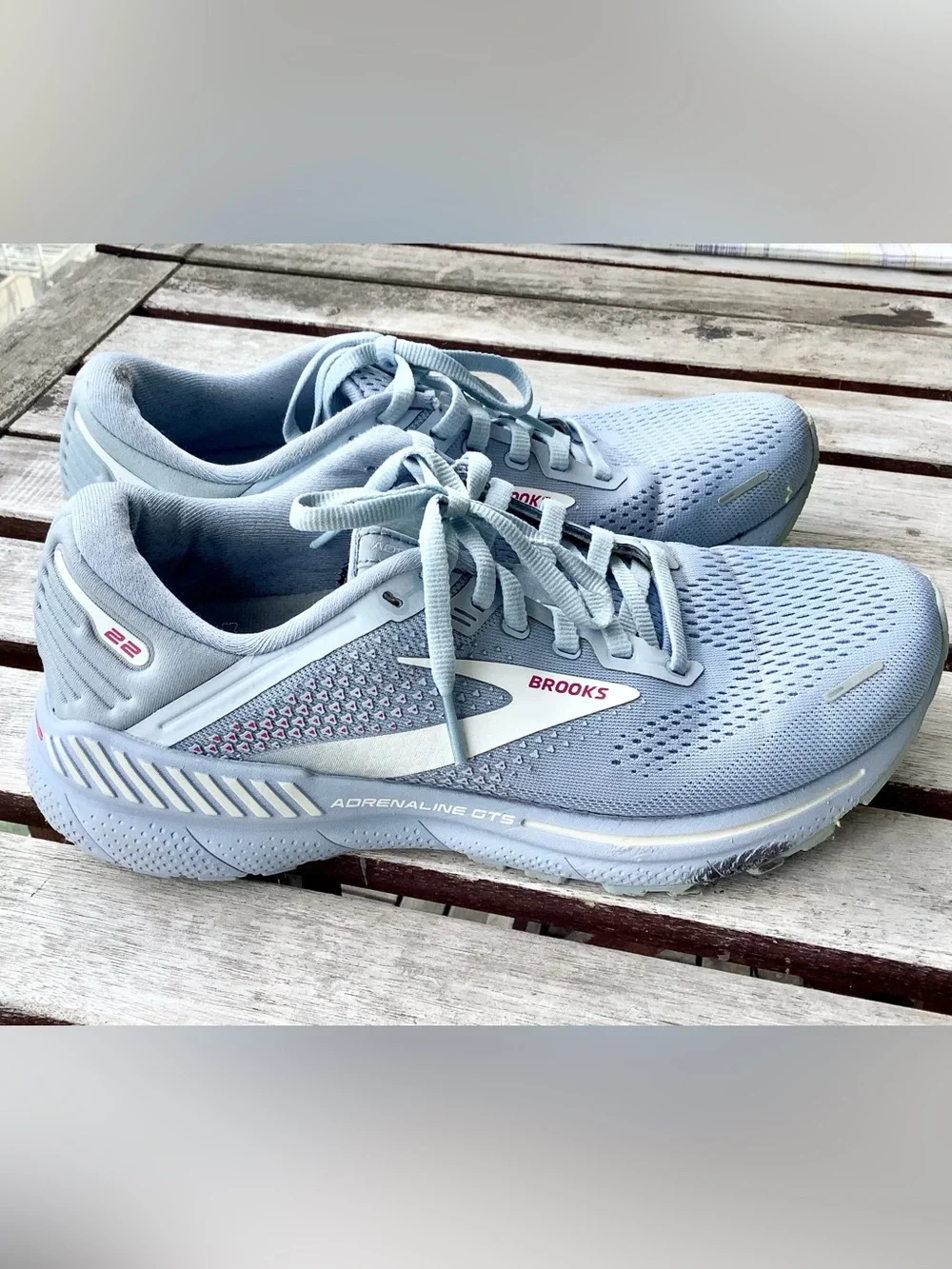 Brooks Adrenaline GTS 22 light blue running shoe - women's Sz 8.5 - Picture 4 of 8